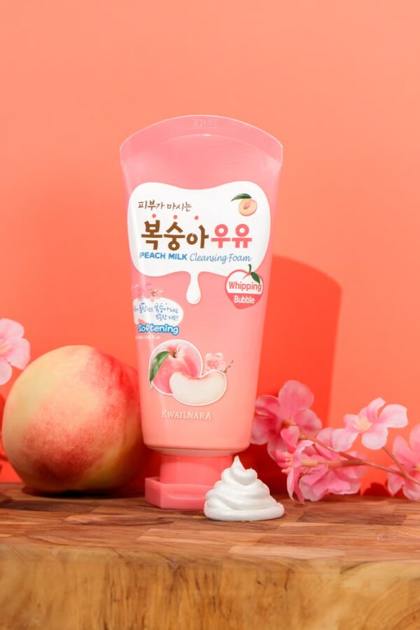 Kwailnara Cleansing Foam de Pêssego e Leite