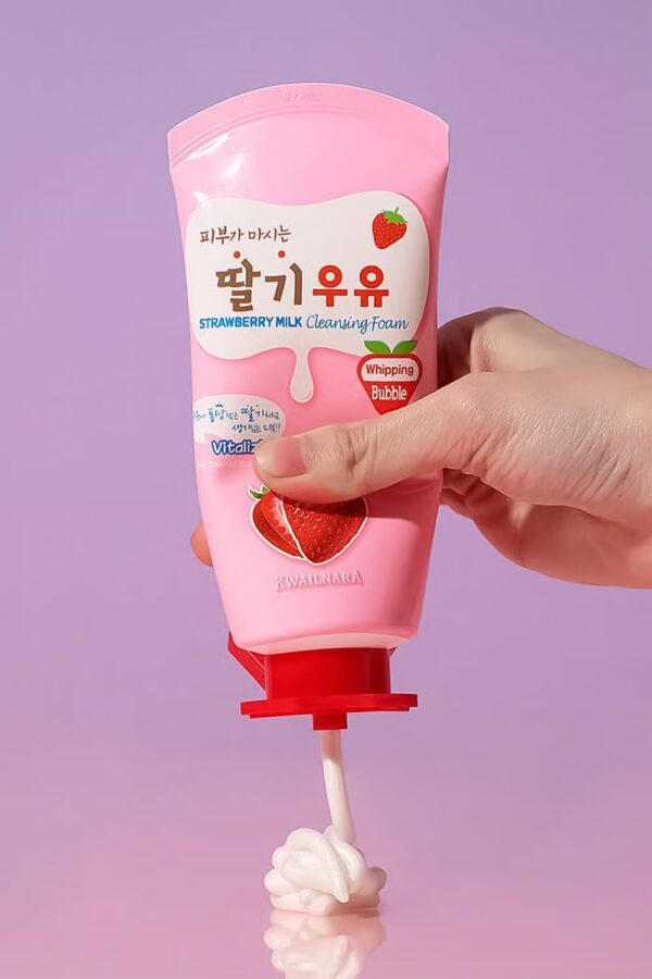 Kwailnara Cleansing Foam de Morango e Leite - Imagem 2